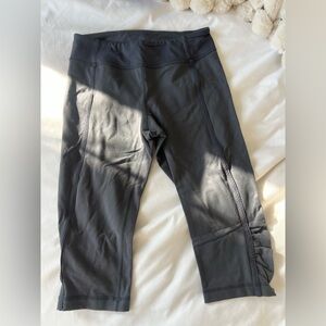 Capri lululemon leggings grey